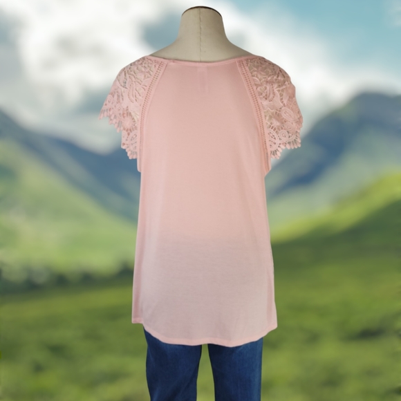 No Boundaries Lace Short Sleeve Tee - Picture 4 of 9